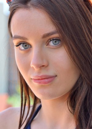 красотка девушка Лана Роудс Фото #5